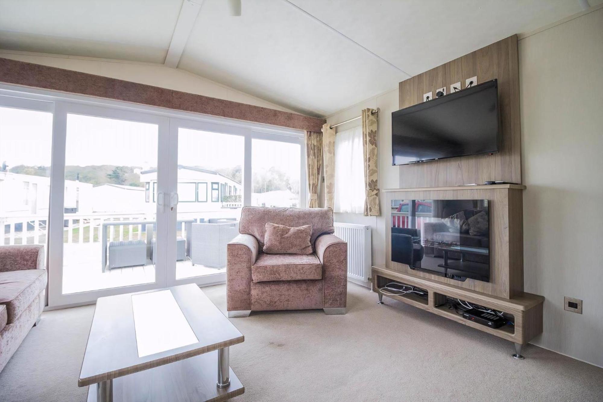Beautiful 6 Berth Caravan By The Beach In Suffolk Ref 40076Nd Lowestoft Exteriör bild
